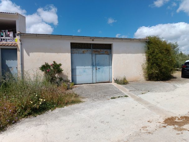 Nave agrícola de 96 m² en parcela rústica con olivar, Cuevas de San Marcos (Málaga)